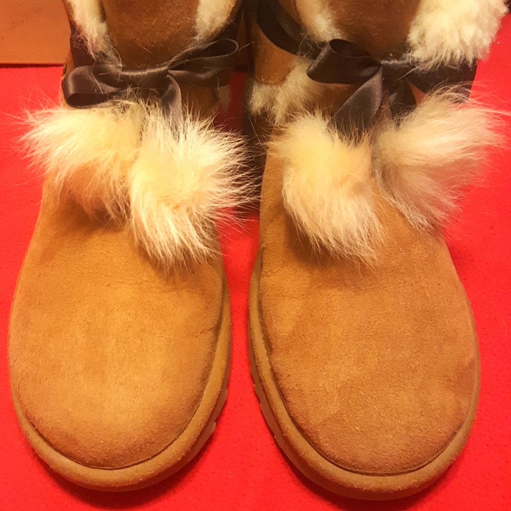 Gita Pom Pom / Ugg Boot